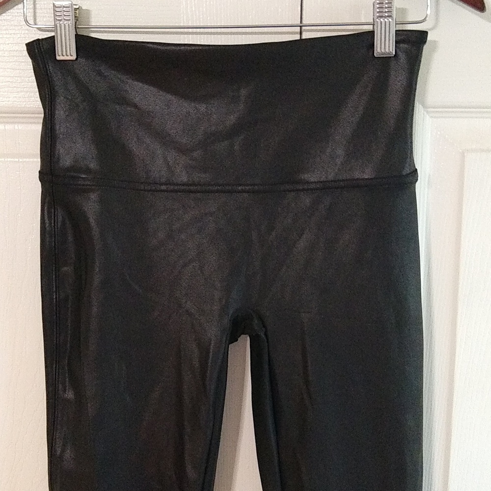 SPANX Faux leather leggings size Large - Picture 2 of 9